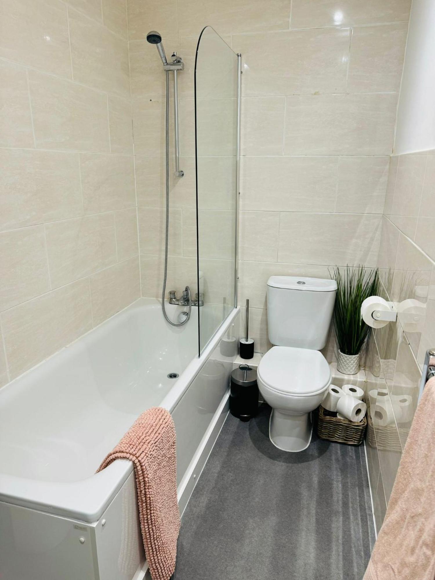 Jubilee Rooms 15 Minutes Central Londra Esterno foto